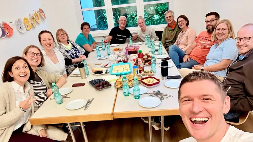 Monat des Gebets & Fastens – Für unsere Freunde (15.09. – 12.10.)