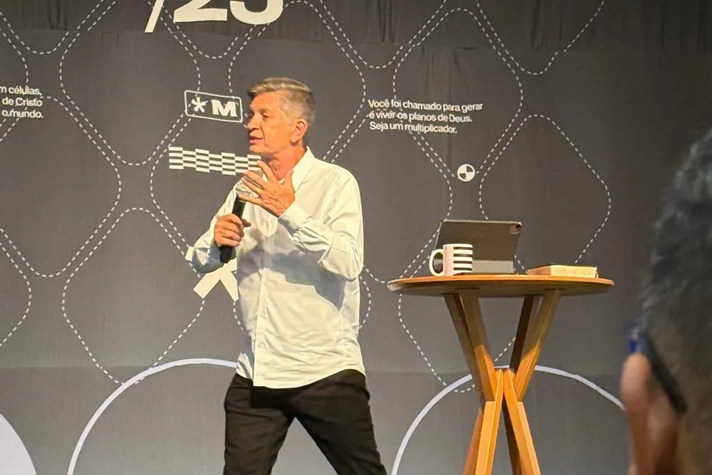 Gebet von Pastor Paulo Mazani (Gründer von Central DNA)